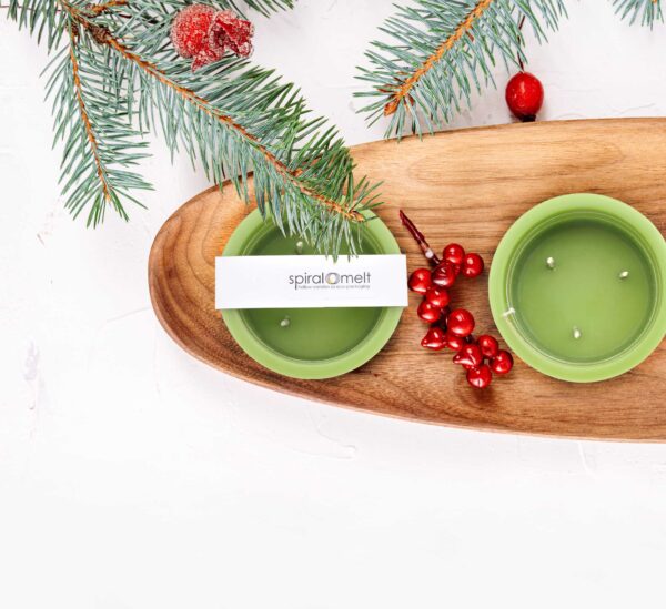 Pine Round Winter Berry Scented Spiral Candle